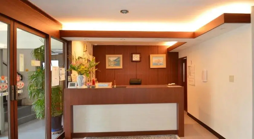 Business Hotel Sakigake Honkan