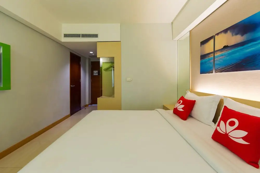 ZEN Rooms Kuta Sunset Road 2