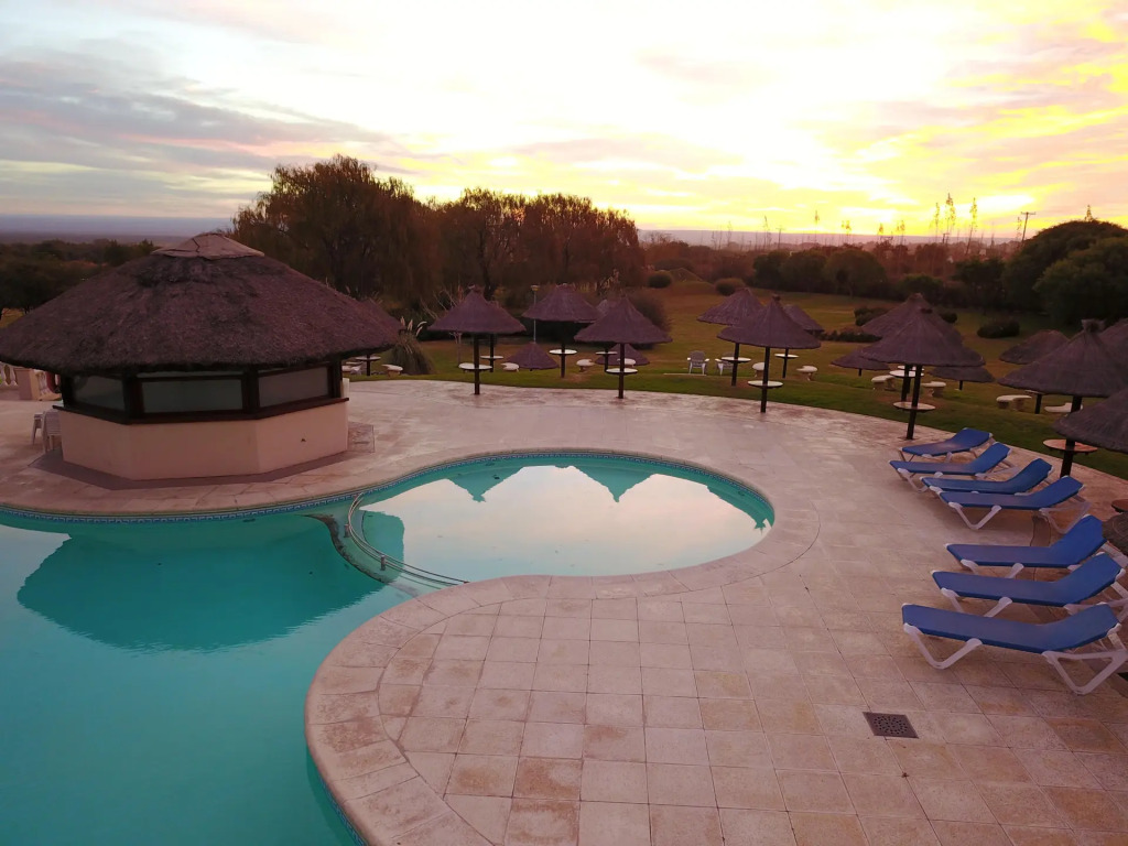 Howard Johnson Resort Spa