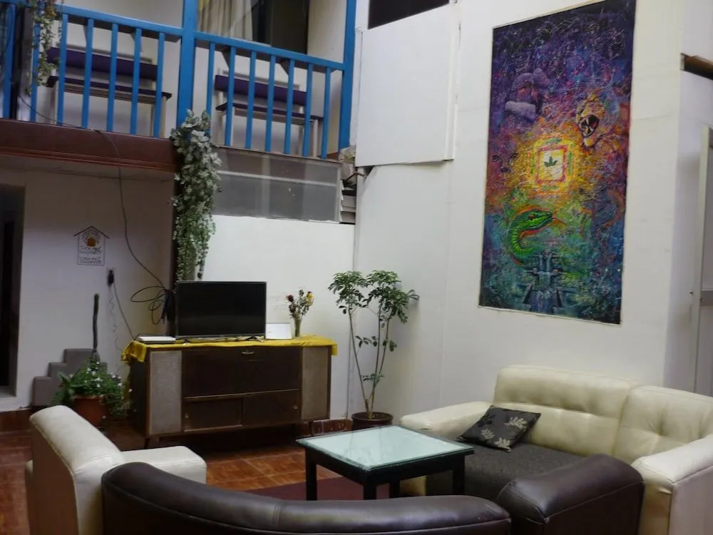 Casa Inn Hostal