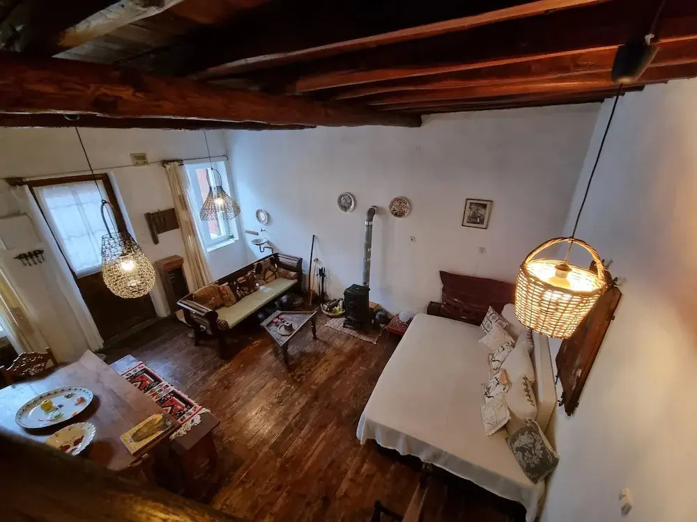 "skopelos- Iris - Your Traditional Home"