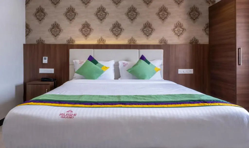 Treebo Rushi Grand, 1 km to Rushikonda Beach
