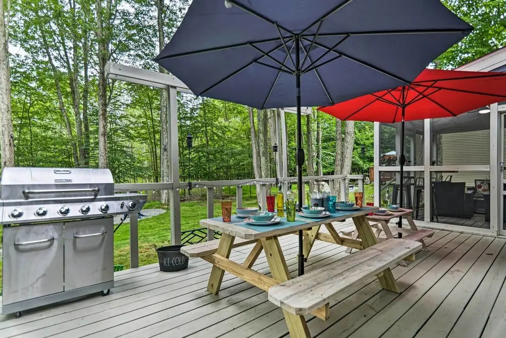 Lake & Pool Access: Home Near Tobyhanna State Park
