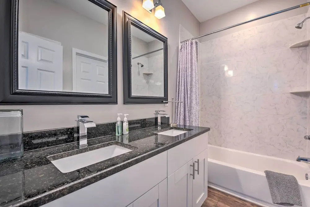 Chic Atlanta Home < 4 Mi to Mercedes-benz Stadium!