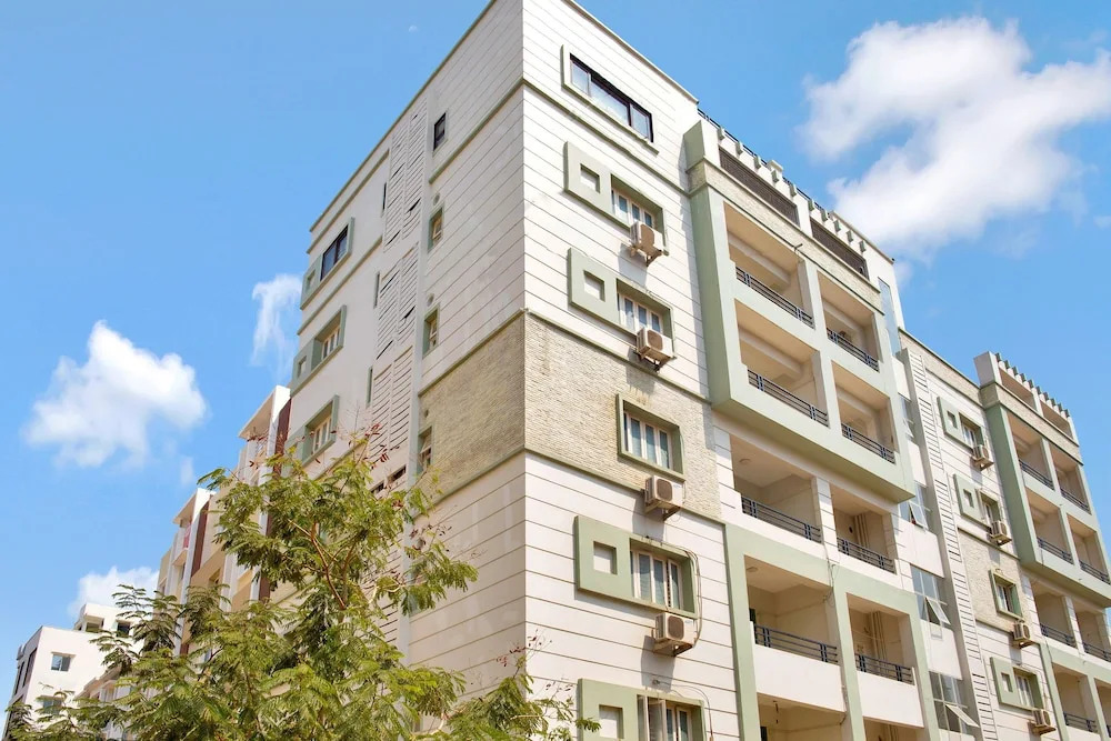 OYO 20009 SilverKey Gachibowli