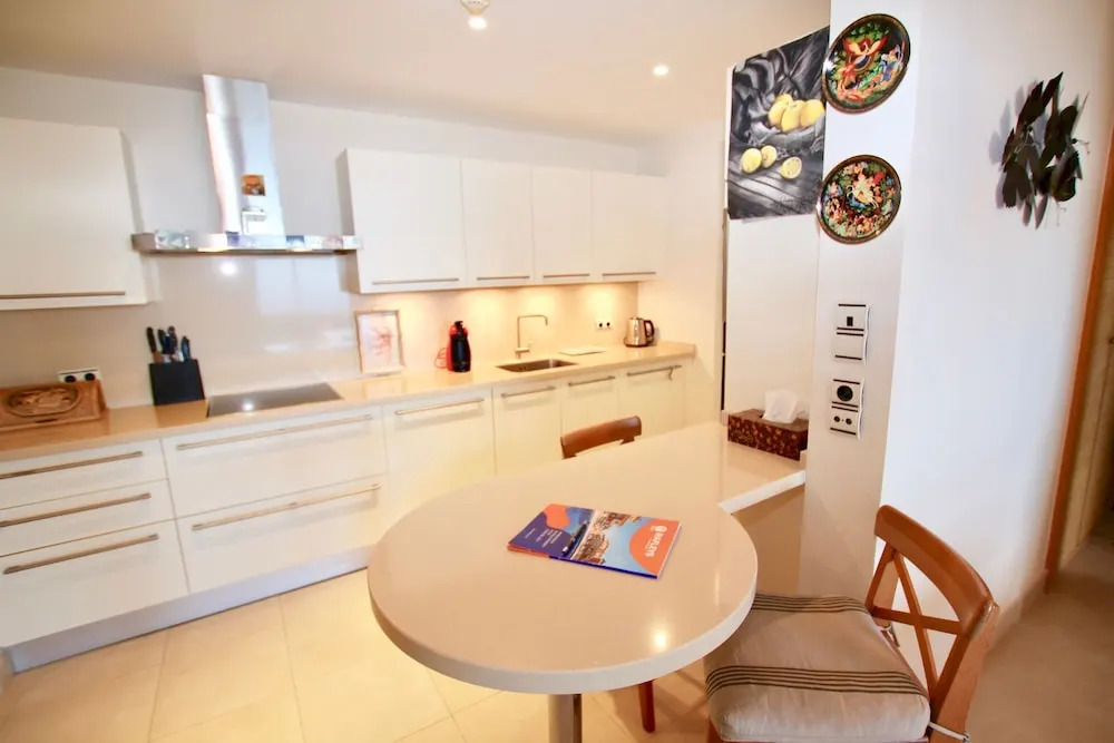 Samara 2 - Ultimate Seaview Apartment in Samara Resort, Heated Pool