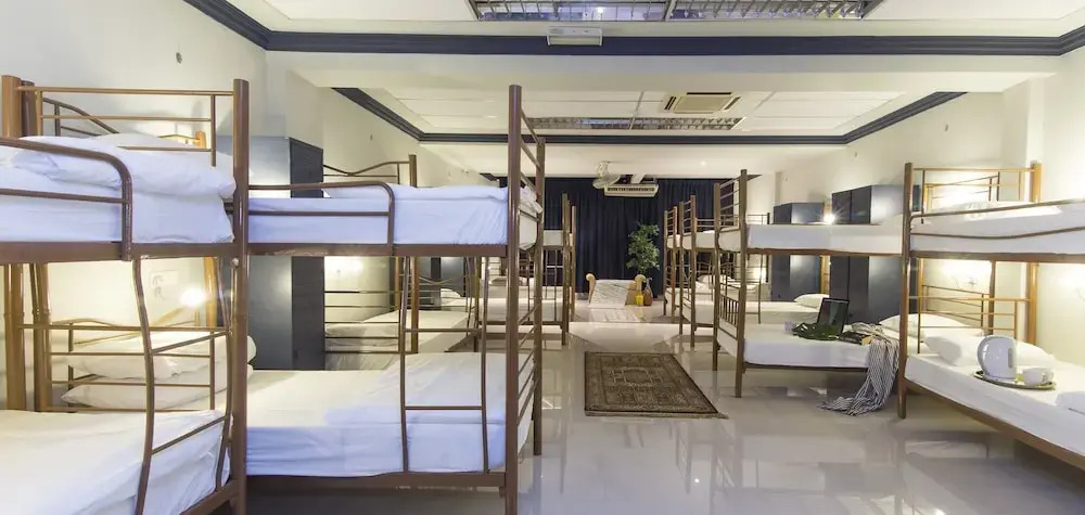 ZEN Hostel The Bed Station