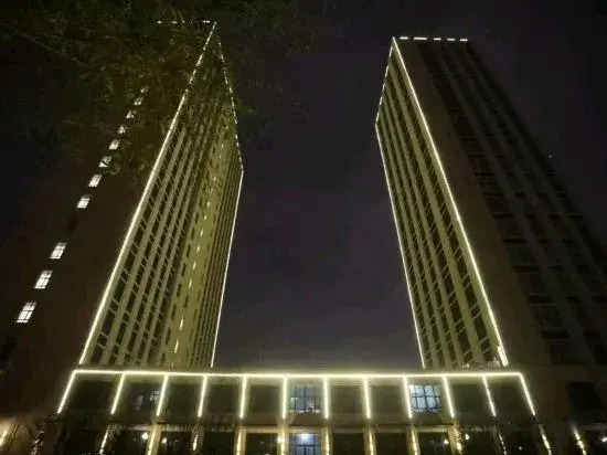 Sweet Fruit E-sports Hotel (Changchun Jida South School)
