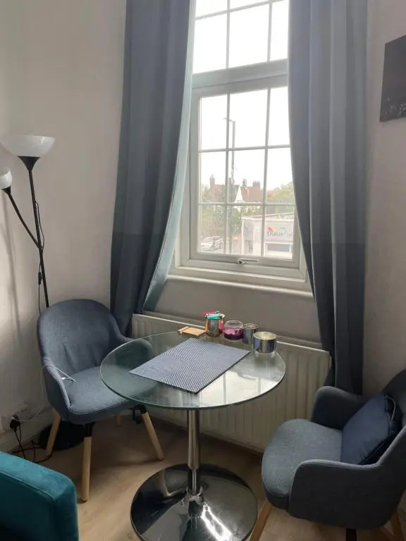 Studio Flat London Finchley Rd NW11