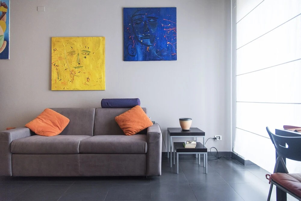 High Rise Studio Flat near Metro Stop