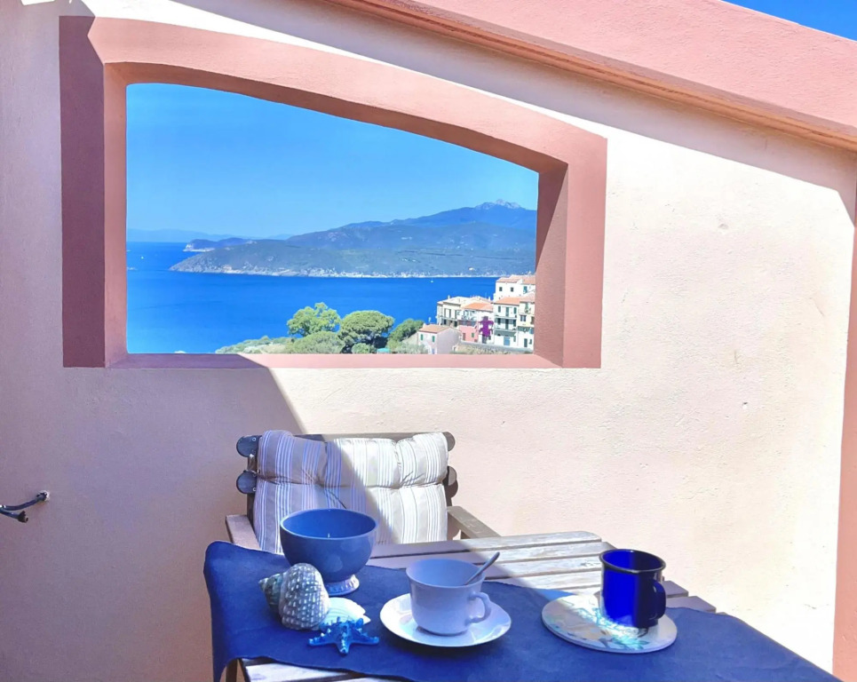 Panoramic views House, elegant and spacious, near to the Capoliveri center.-SOPRANA
