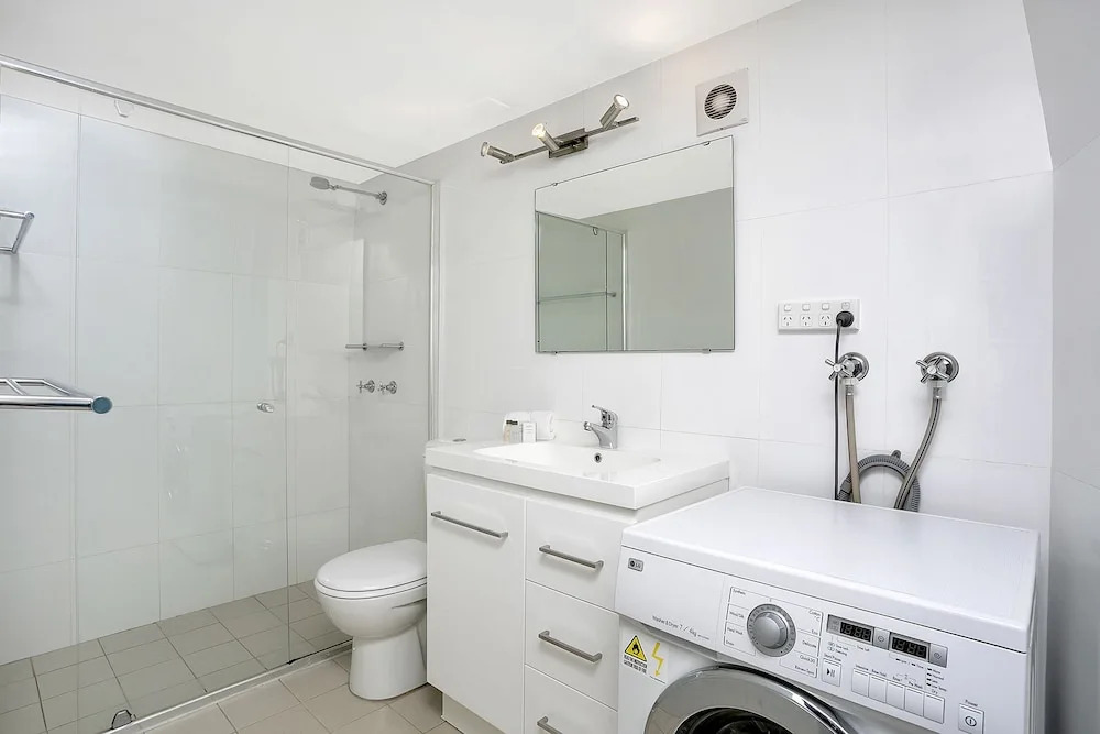 The Apartment Service SX504