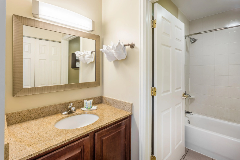 Staybridge Suites Savannah Historic District by IHG
