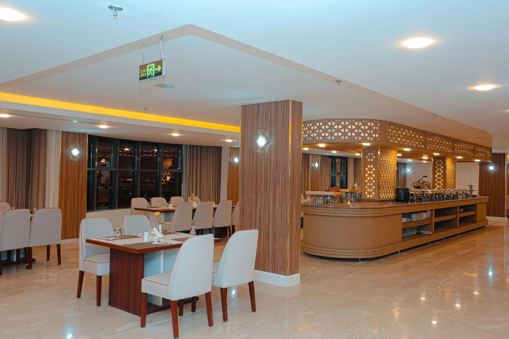 TULIP PLAZA - By Le Park Concord
