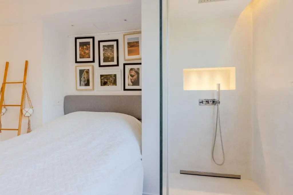 SERRENDY Splendid 3-bedroom apartment within an upscale
