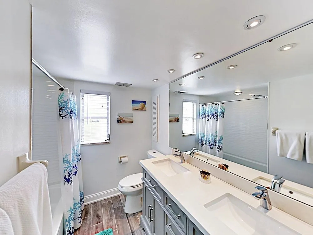 71 Manor Terrace Home 3 Bedrooms 2 Bathrooms Home
