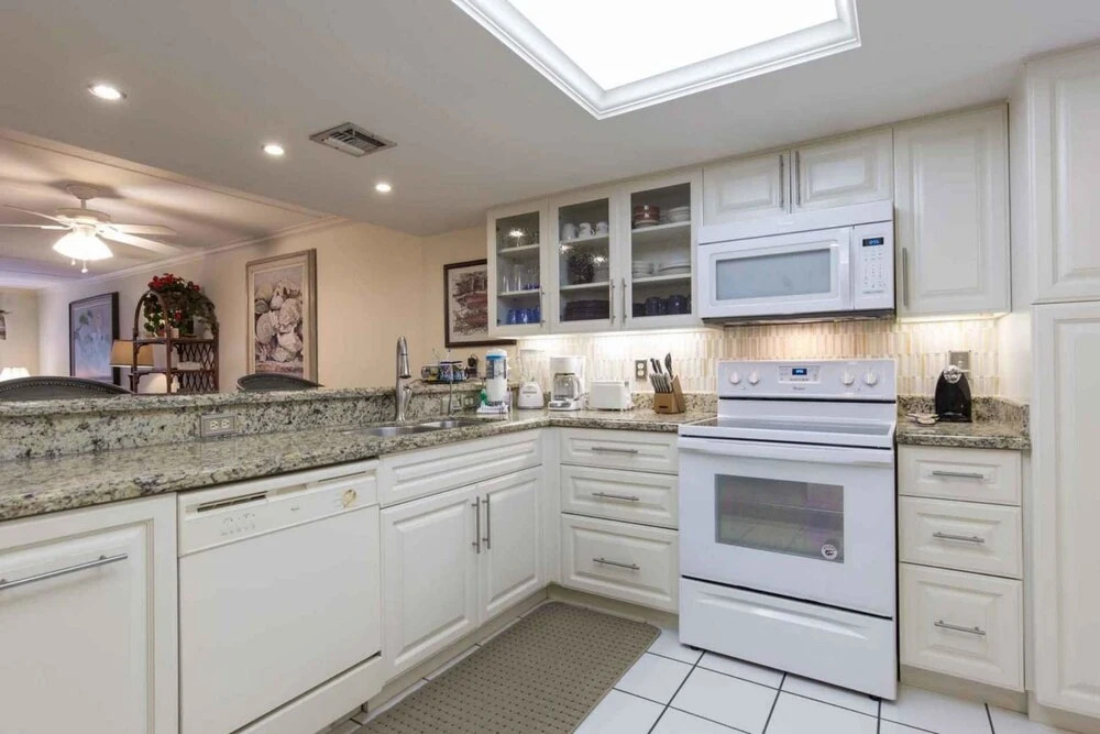 Suntide II Condominium 303