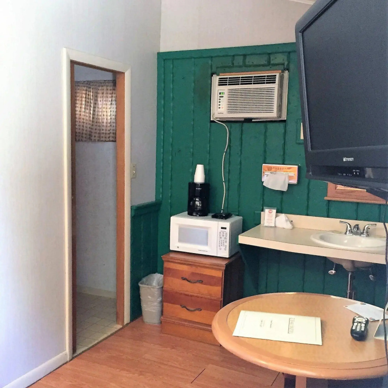 Z Bar Motel