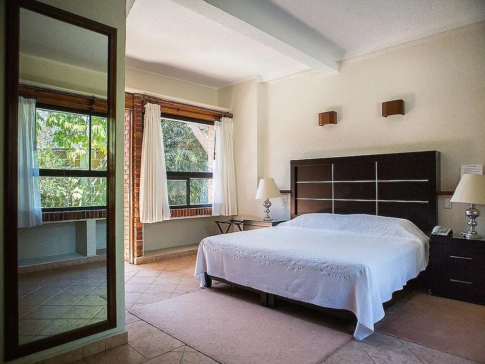 Casa Bugambilia, Un Pequeño Hotel en Tepoztlán