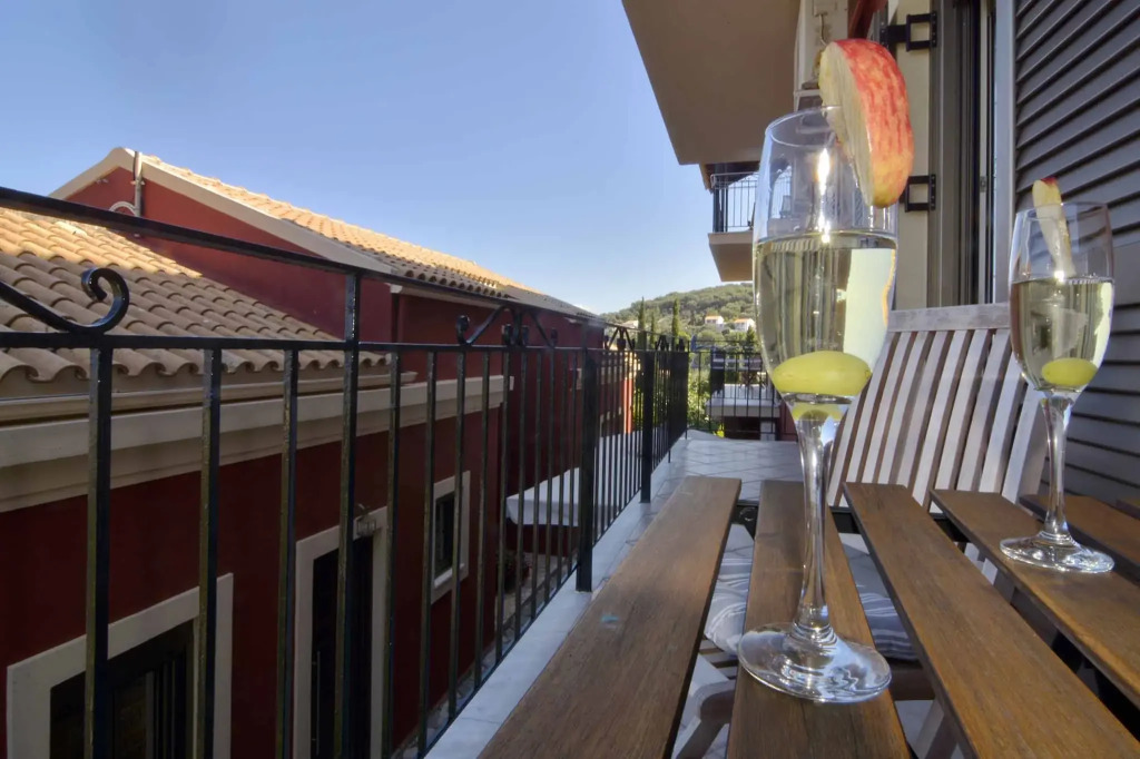 Chrismos Luxury Suites & Studios
