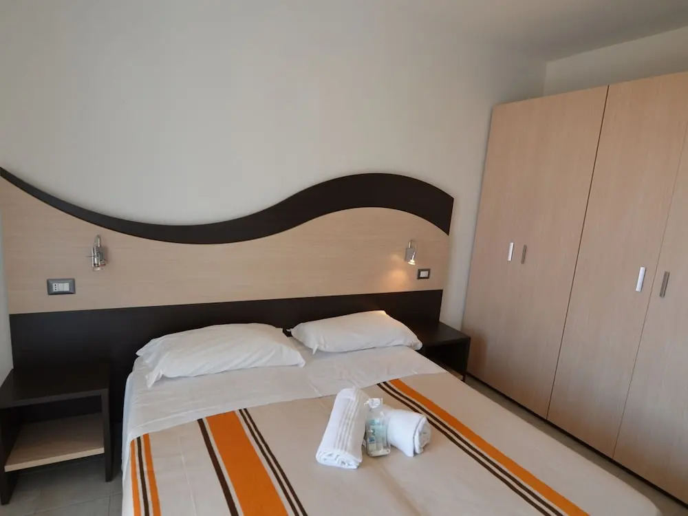 Residence with Wifi and Pool in the Heart of the Po Delta Park, Near the Sea