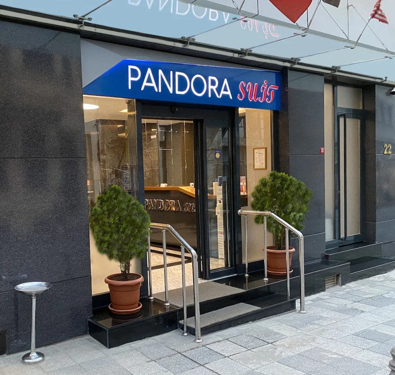 Pandora Hotel