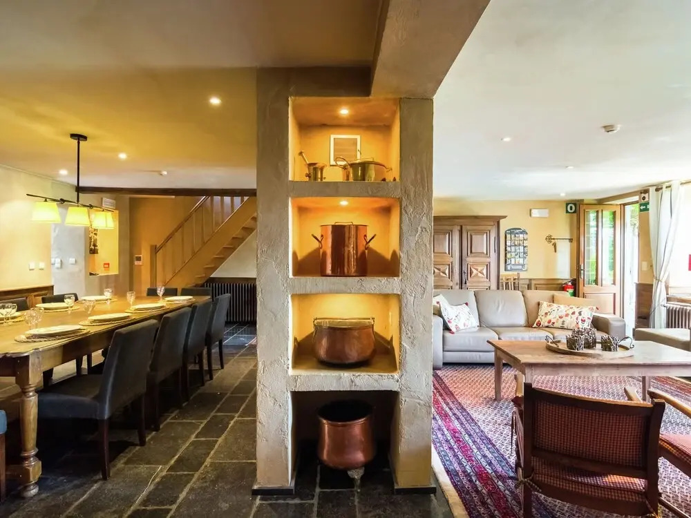 Vintage Holiday Home With Swimming Pool In Saint-Hubert