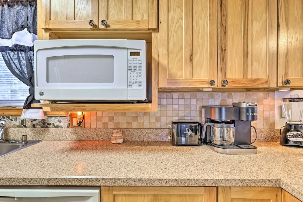 Cozy Tobyhanna Home w/ Community Amenities!