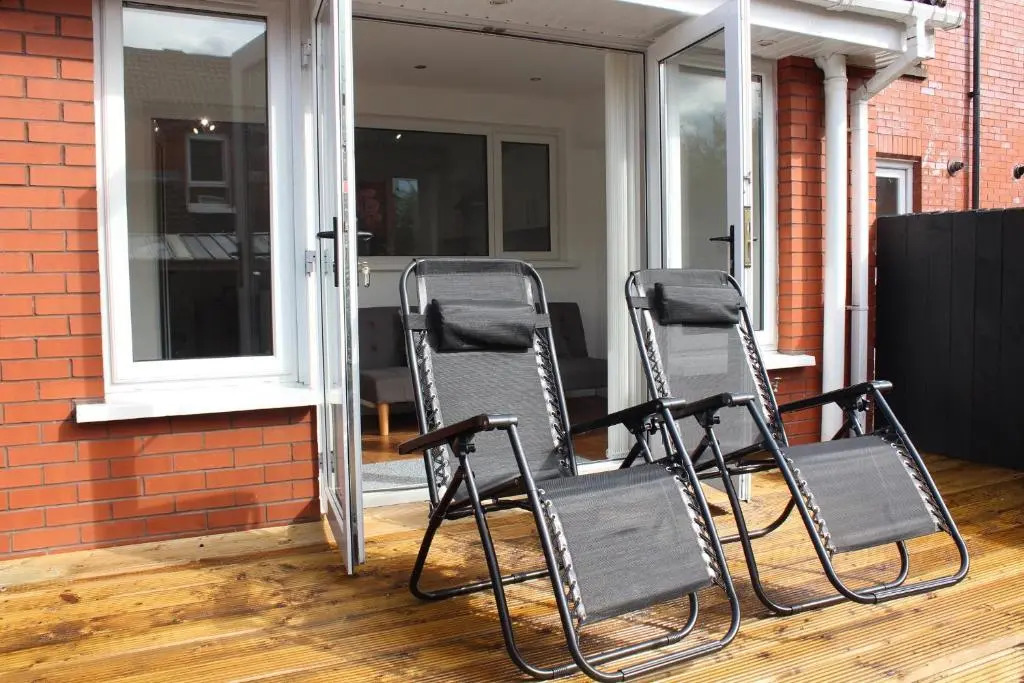 Anjore House - Modern Serviced Apartment in Belfast