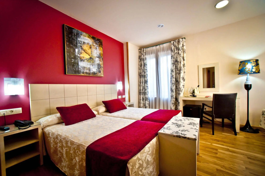 Hotel Condes de Castilla