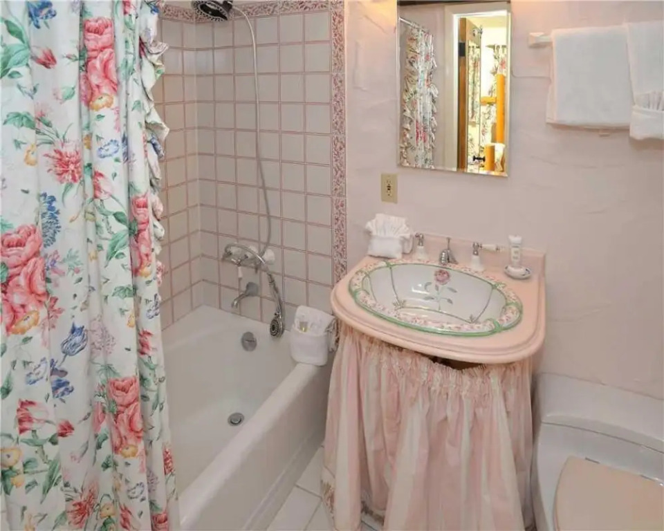 Rockledge Residence 3 Bedrooms 3 Bathrooms Home