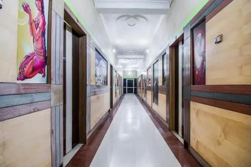 OYO 27688 Hotel Chandralok Continental