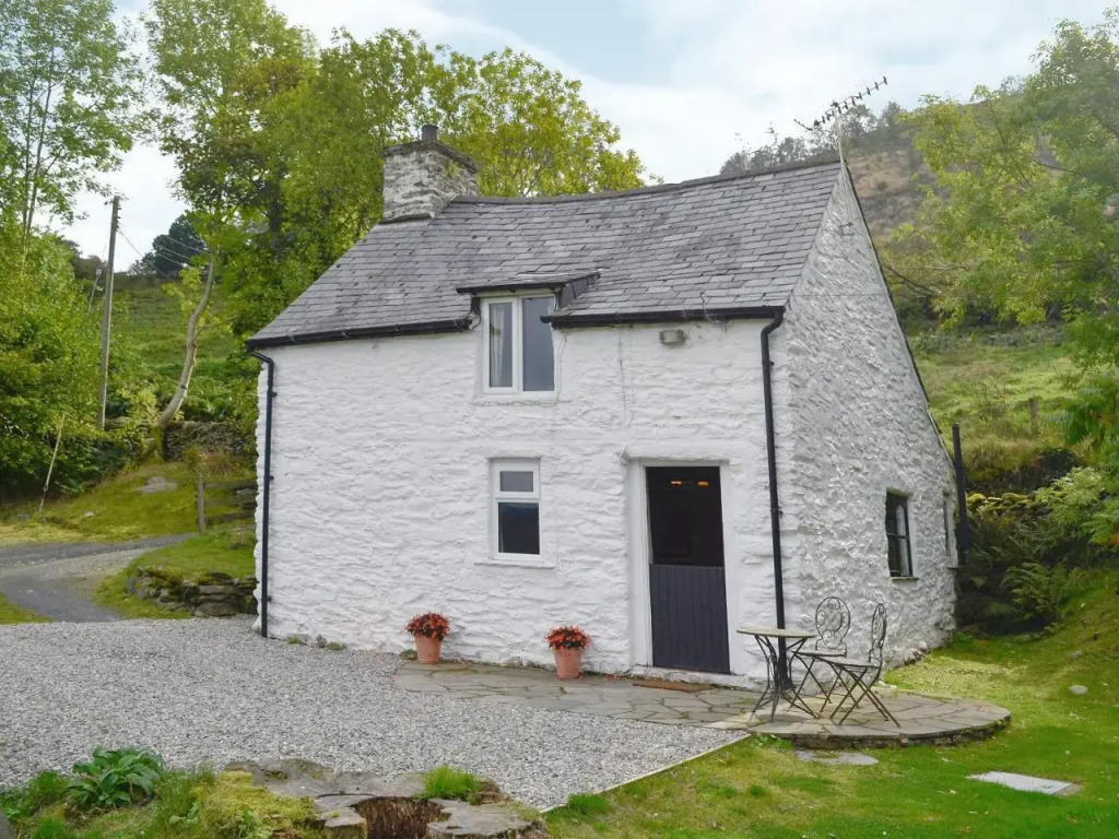Crogen Bryn Awel