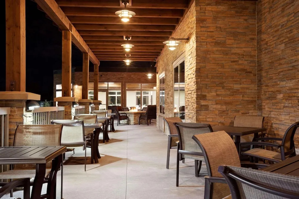 Country Inn & Suites by Radisson Roseville - St Paul
