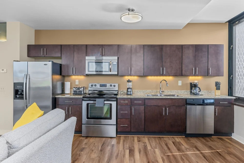 Sleek 2BR Downtown Retreat with Gym