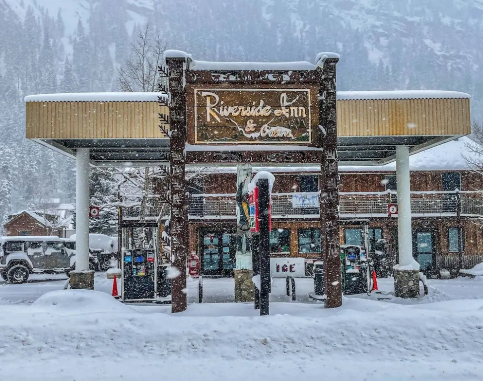Ouray Riverside Resort - Inn & Cabins