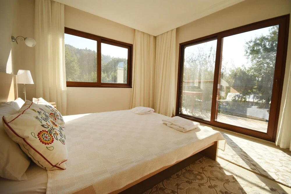 Villa Hakan 2 by Helaltatilvillari