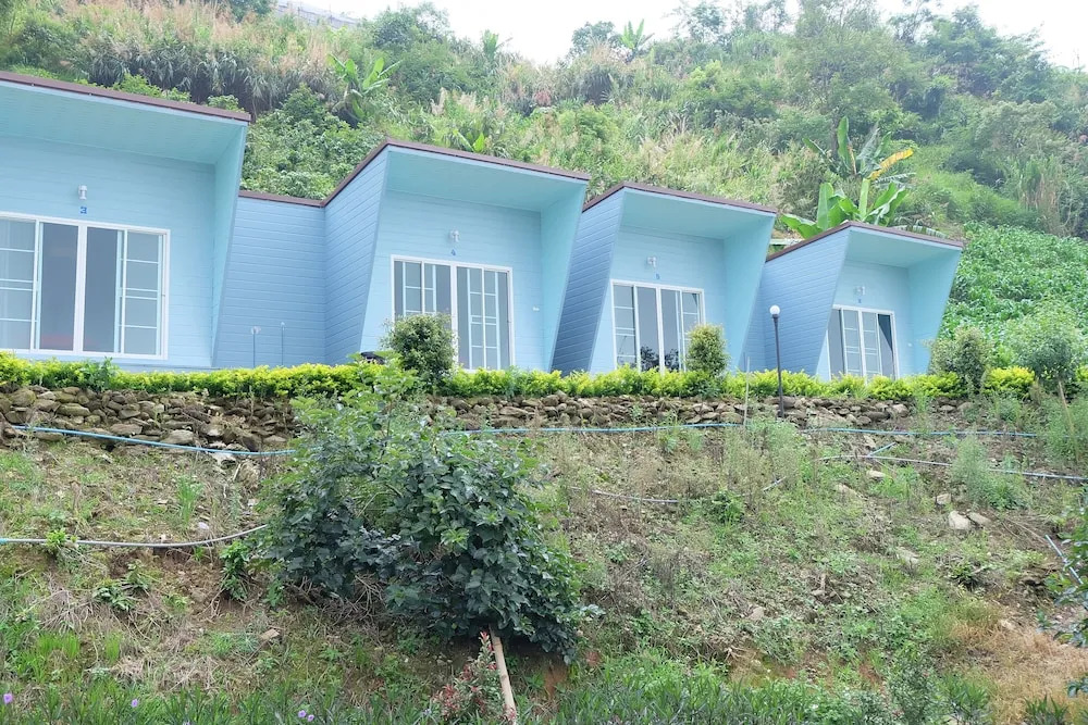 Phu Mork Resort