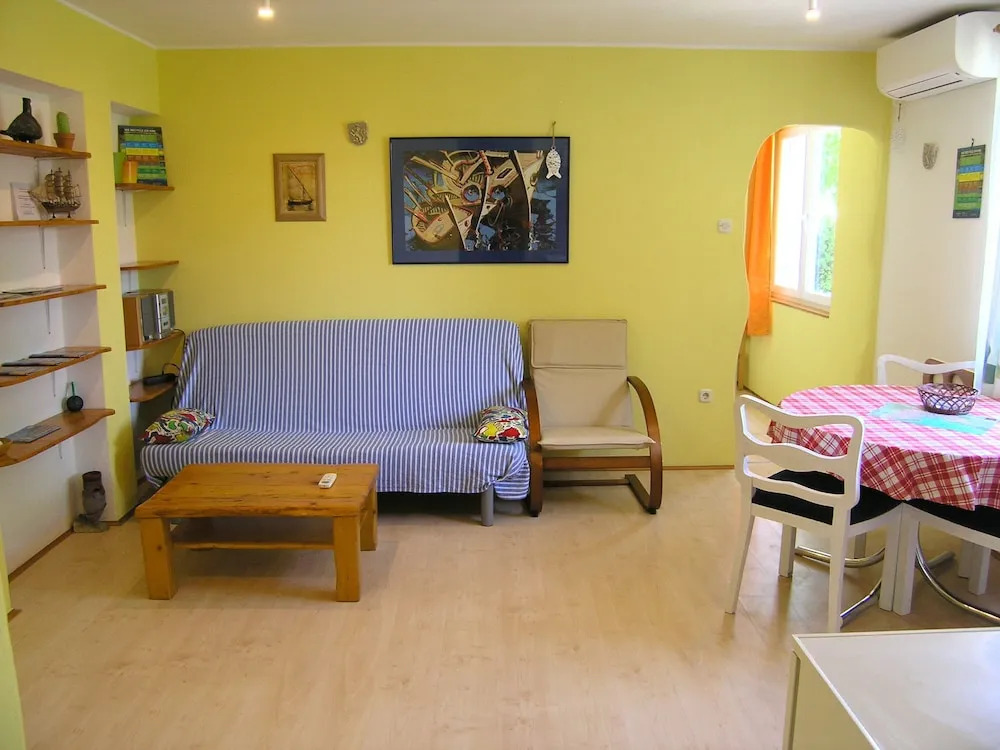 Apartment Danilo