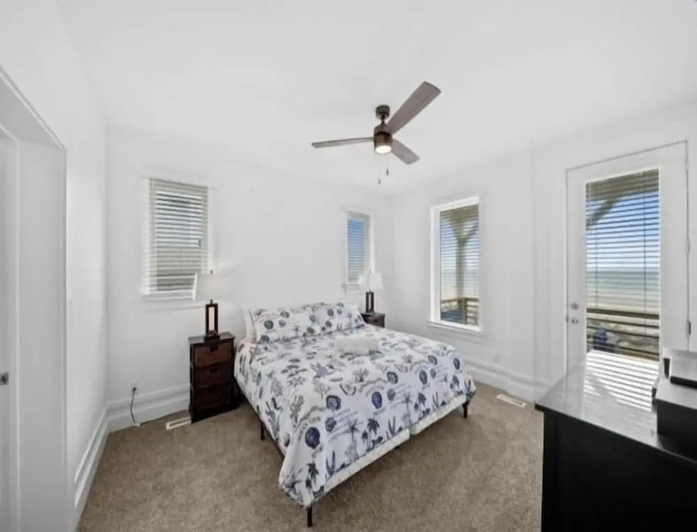 A Shore Thing 1 - Oceanfront And Dog Friendly! Private Beach Access! 3 Bedroom Townhouse by RedAwning