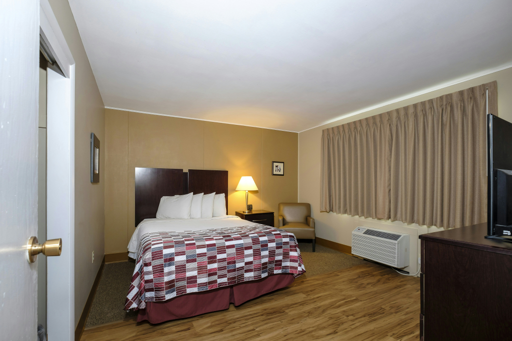 Red Roof Inn and Suites Herkimer