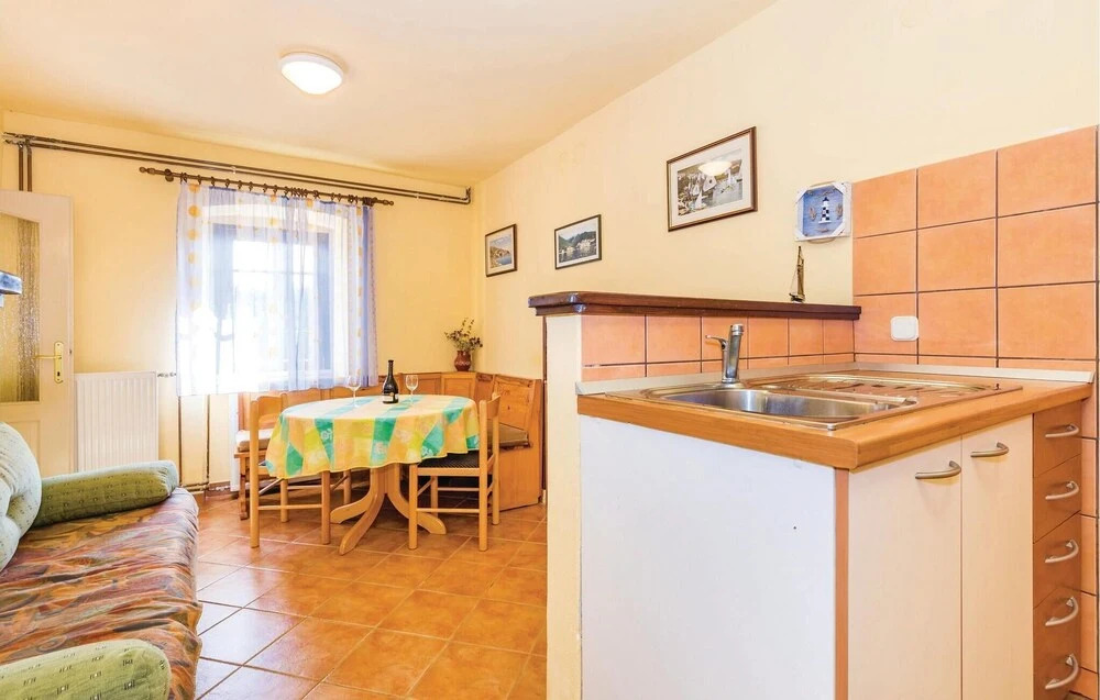 Pet Friendly Apartment In Moscenicka Draga
