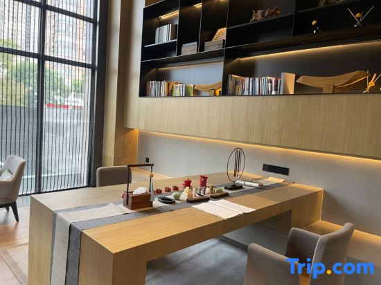 Paris Hotel Lishui Jinyun (Huzhen Branch)