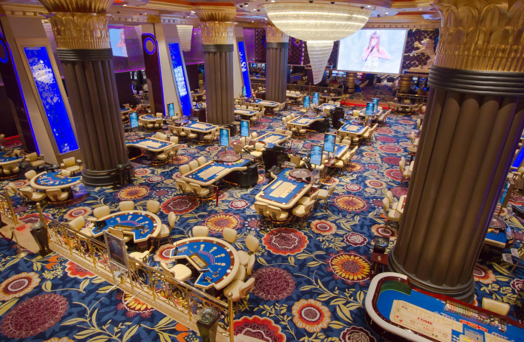 Cratos Premium Hotel Casino & SPA