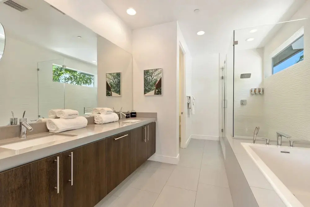 Polo Villa 7 by Avantstay Features Entertainer's Backyard + Game Room 260316 5 Bedrooms