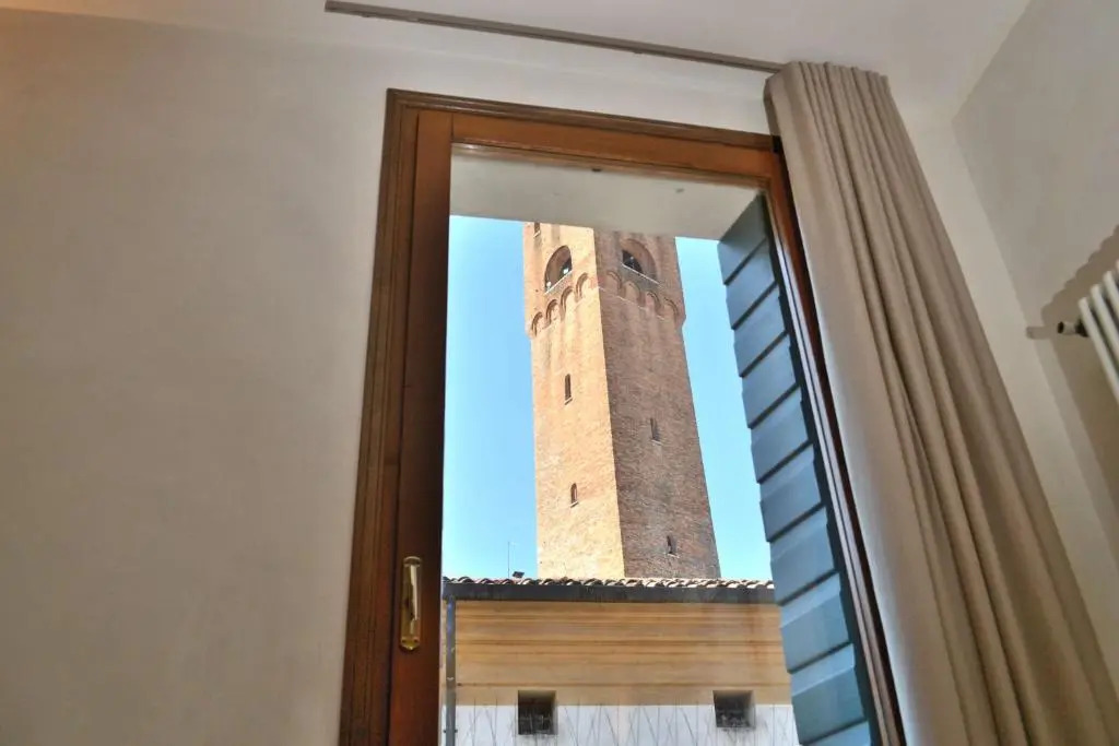 Portico Oscuro Deluxe Apartment - centro città