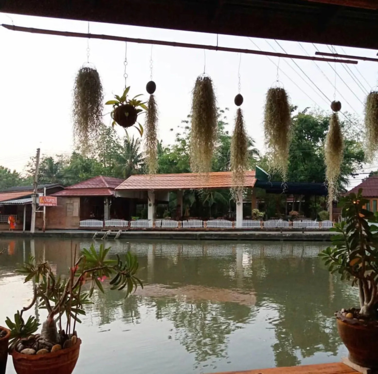 Baan Pitumata Amphawa