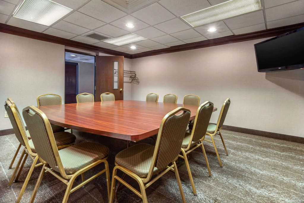 Comfort Suites Green Bay West