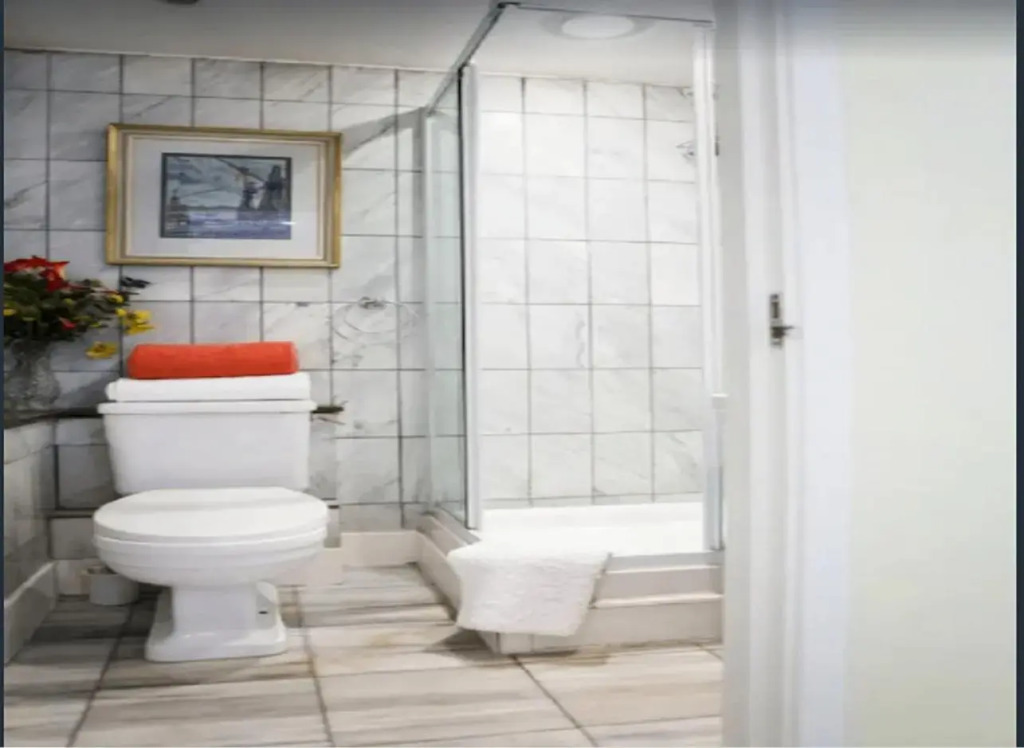 CHARACTERFUL KNIGHTSBRIDGE / CENTRAL LONDON 3 BEDROOMS-2Baths APARTMENT