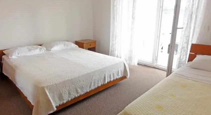 Villa Mira Apartments